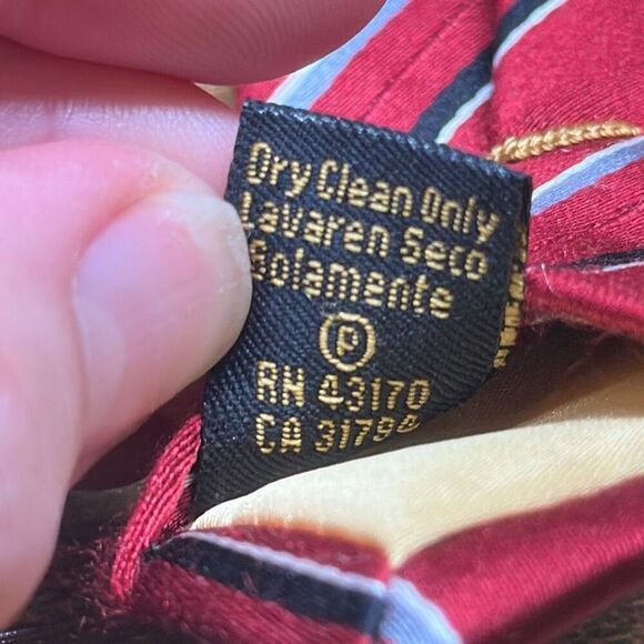 Donald J. Trump Red Striped 100% Silk tie Necktie Signature Collection - Picture 7 of 7